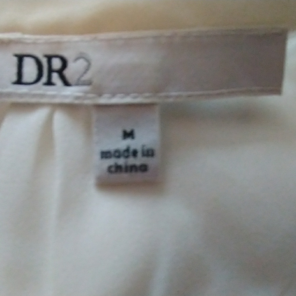 Ivory colored blouse - Picture 2 of 4